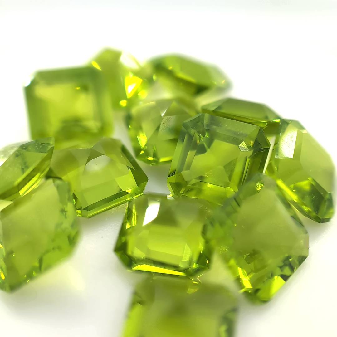 Asscher Square with Cut Corners Peridot Glass