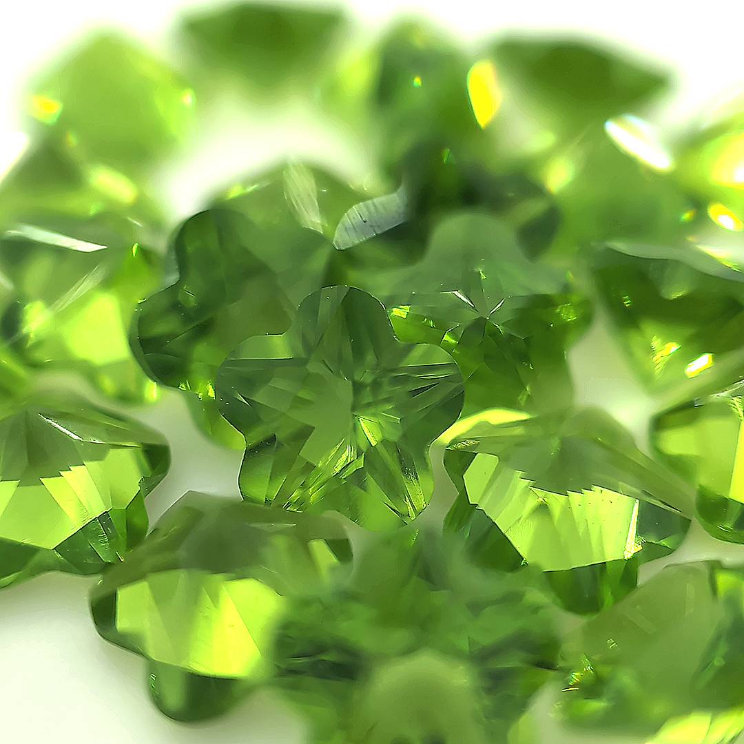 Flower Peridot Glass