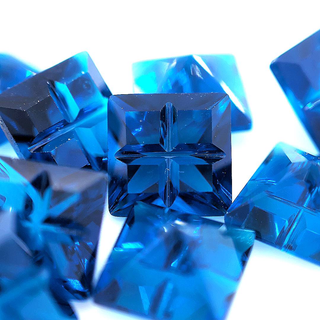 Invisible Square Blue Sapphire Glass