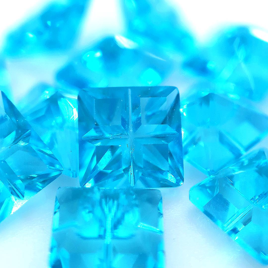 Invisible Square Blue Zircon Glass