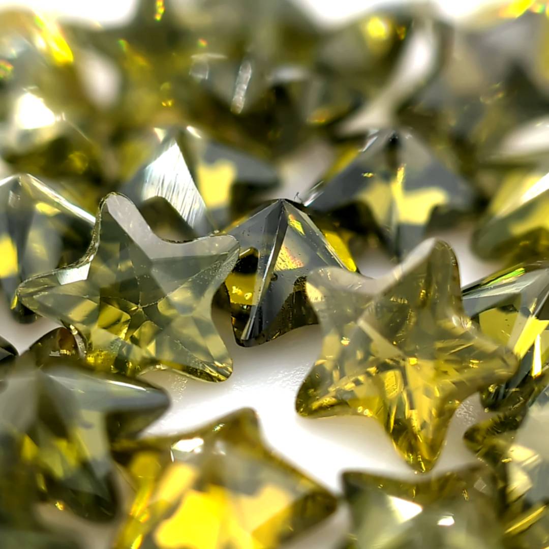 Star Dark Peridot CZ