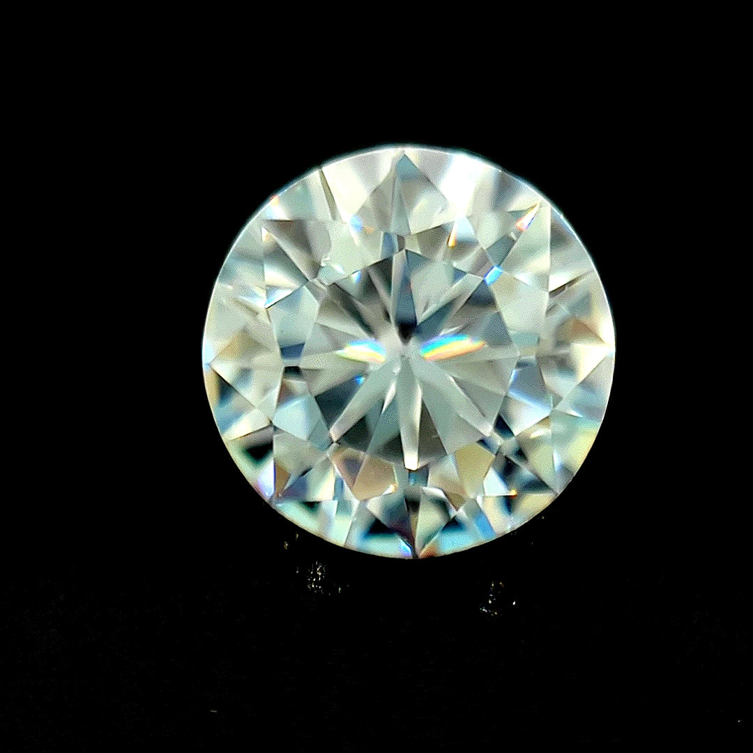 Round White CZ