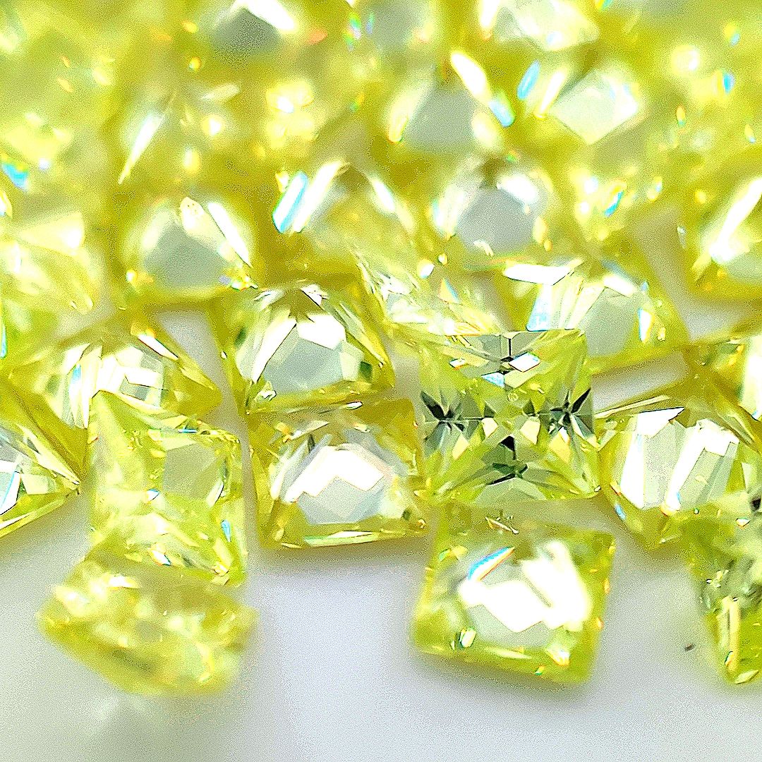 Square Lime CZ