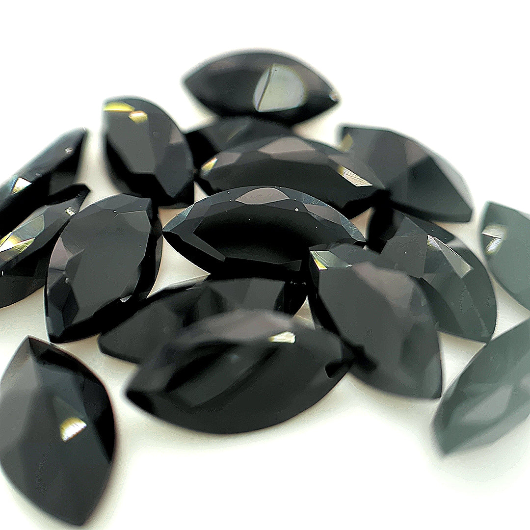 Marquise Black Glass